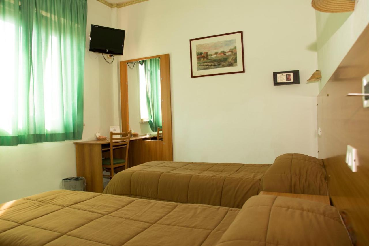 Hotel California Ariccia Exterior photo